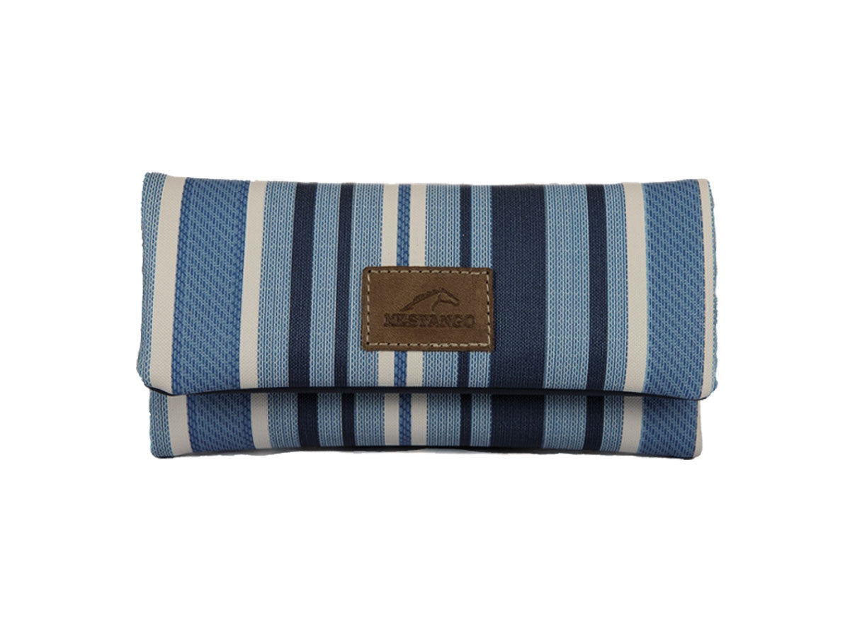 Borsa portatabacco Mestango Yacht 1009 in pelle blu chiusura magnetica