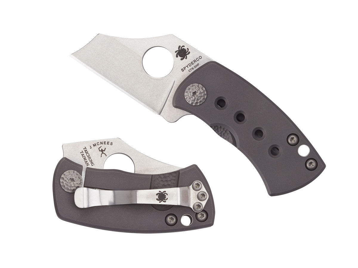 Spyderco McBee C236TIP lama Wharncliffe sabre grind CTS XHP titanio spina smerlata - dettaglio lama