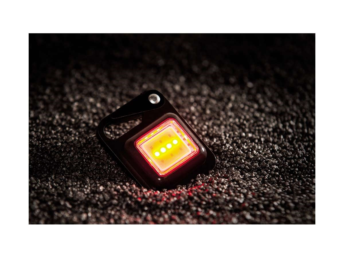 True Utility BUTTONLITE - dettaglio pulsante e LED