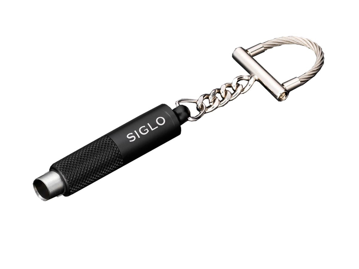 Siglo Key Chain Punch Cutter nero vista laterale dettaglio foro sigaro