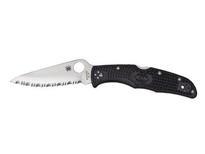 Spyderco Endura 4 C10SBK lama VG-10 seghettata 9,6 cm, manico FRN nero