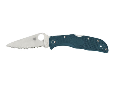 Spyderco Endela C243FSK390 lama K390 seghettata Böhler-Uddeholm, manico FRN blu