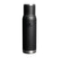 Stanley Adventure To-Go Bottle 1l, freddo 27 ore, design aerodinamico, Black 2.0