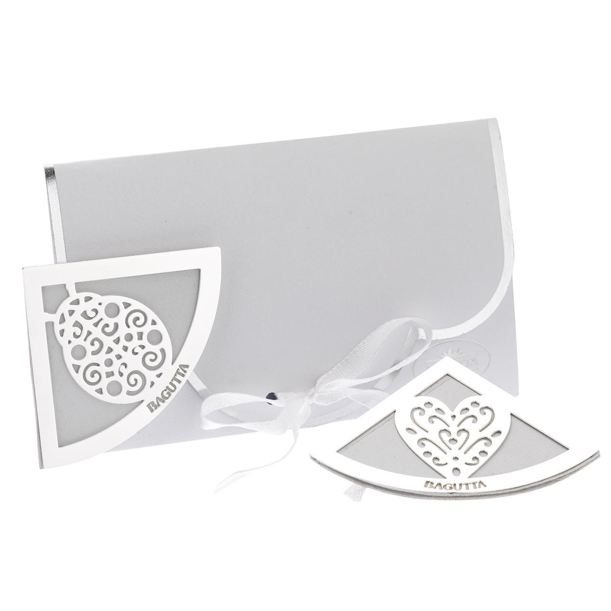 Bagutta Segnalibro Angolare in Ecopelle Bianca con Motivo Ornamentale Silver Plated 5x5 cm