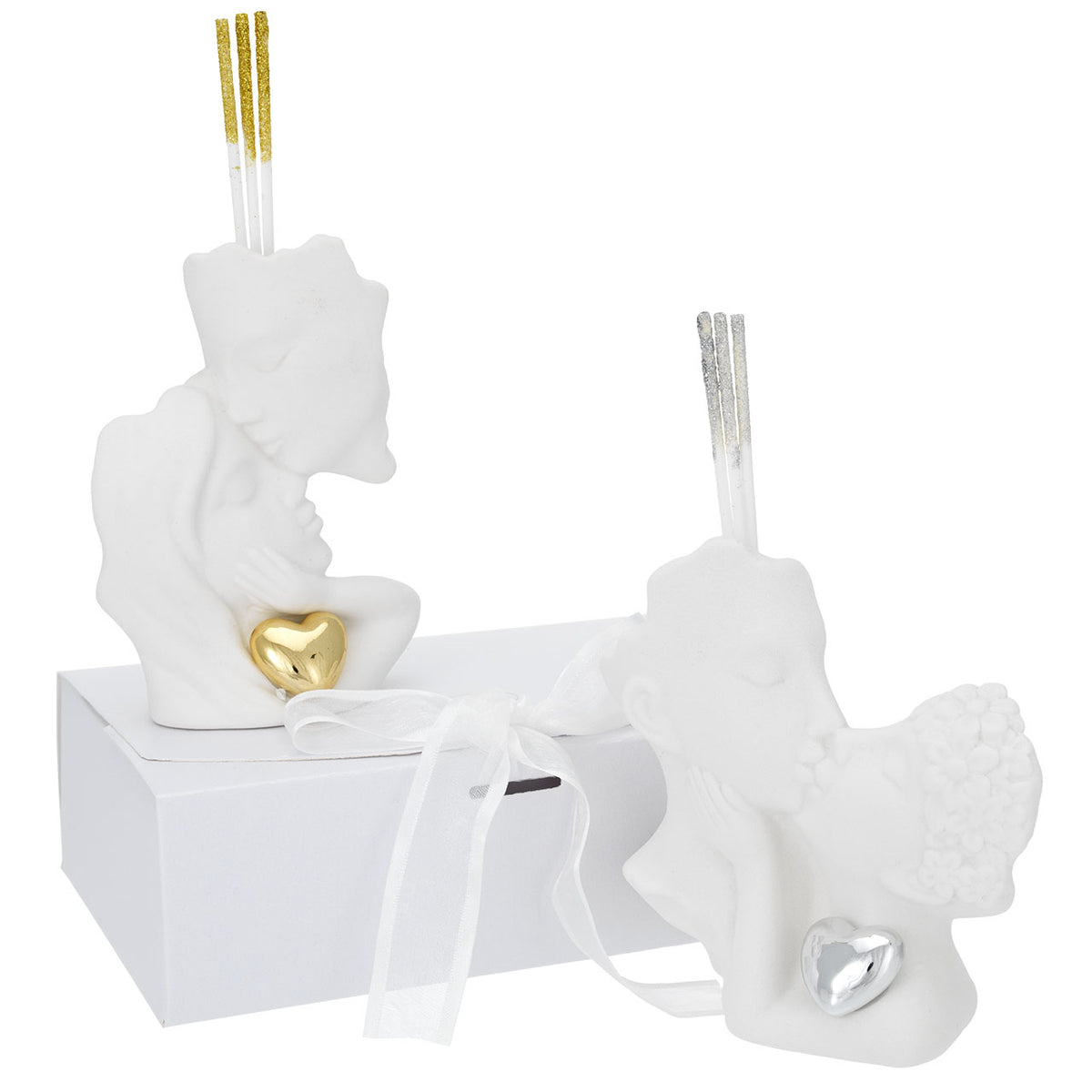 Bagutta Scultura Coppia Abbracciata con Cuore Argentato