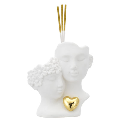 Bagutta Scultura Coppia Abbracciata con Cuore Dorato