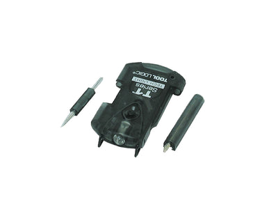 Tool Logic T1 Tech Light dettaglio clip magnetica e tasto accensione