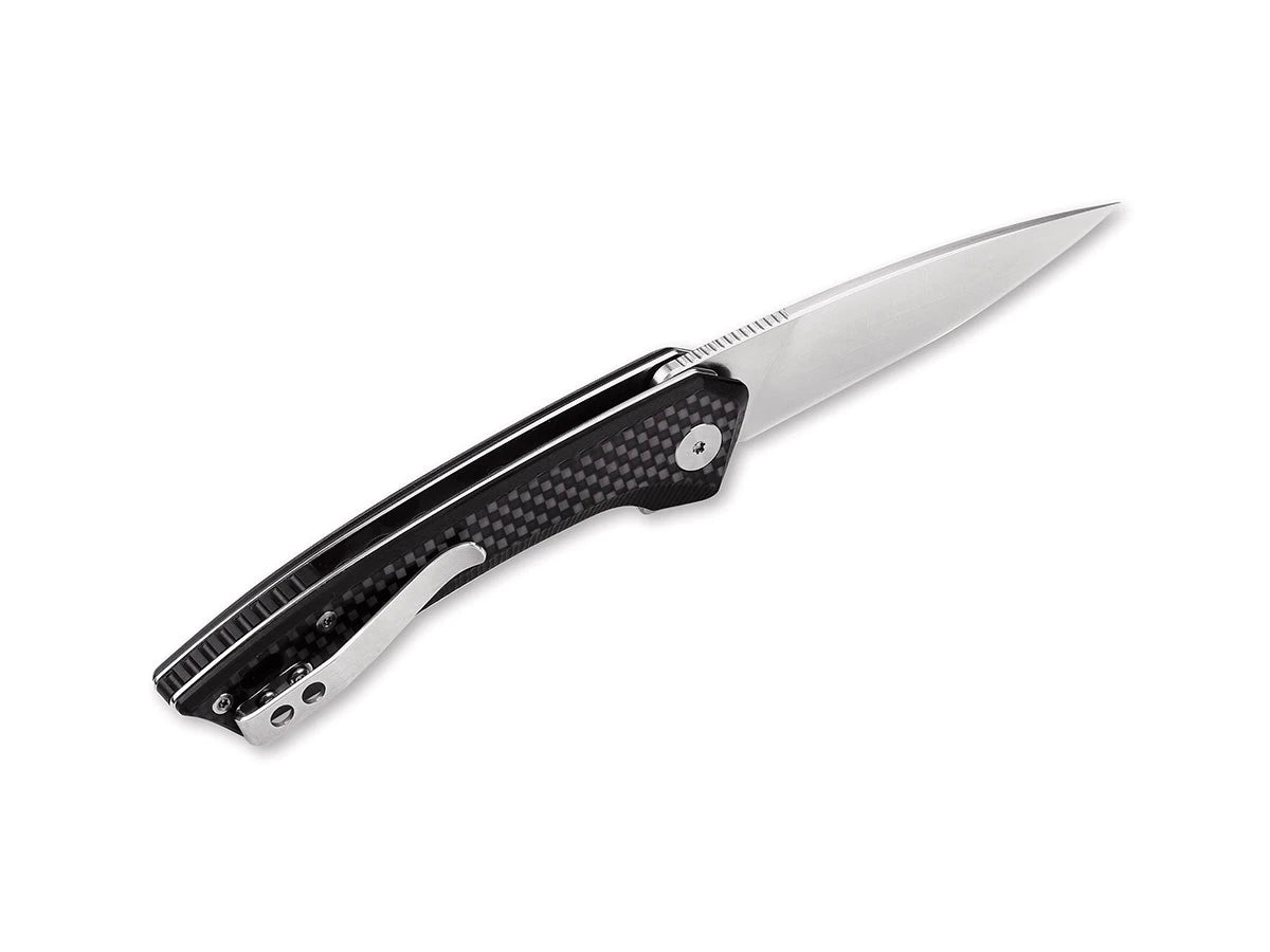 Dettaglio lama 14C28N satin QSP Leopard G-10 CF black
