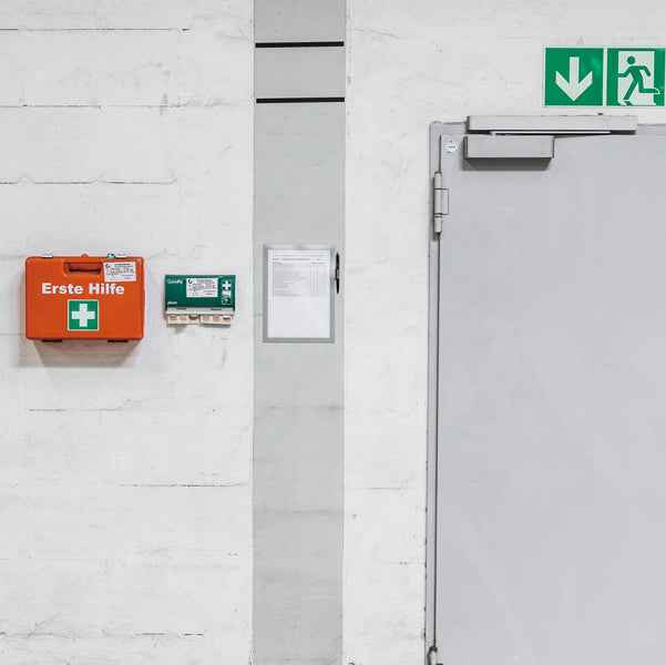 Nastro adesivo DURALINESTRONG 50/07 1726 - permanente - 5 cm x 30 m - verde/bianco - Durable