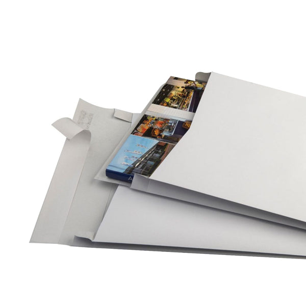 Buste a sacco Securitex - con soffietti - C4 - 22,9 x 32,4 x 3,8 cm - 130 gr - bianco - Bong Packaging - conf. 100 pezzi