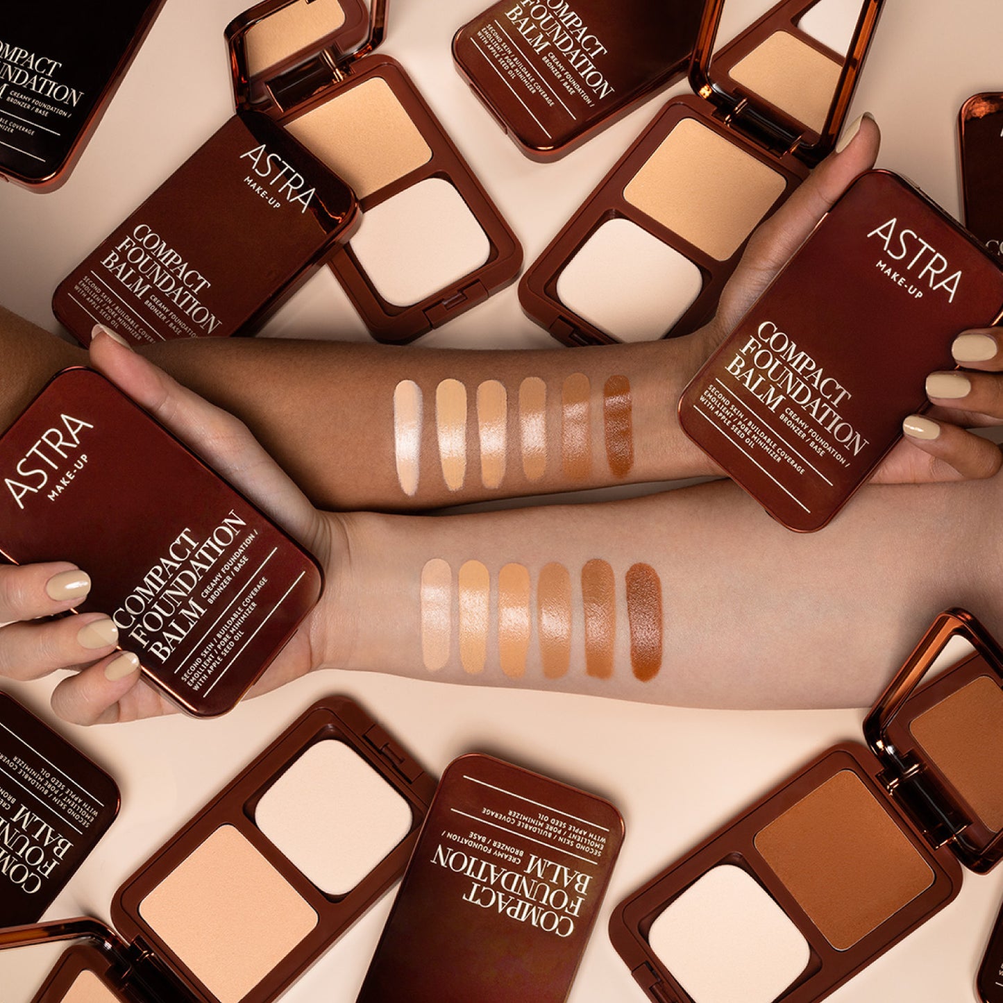 Astra Compact Foundation Balm Light/Medium 7,5 gr - 00006820003