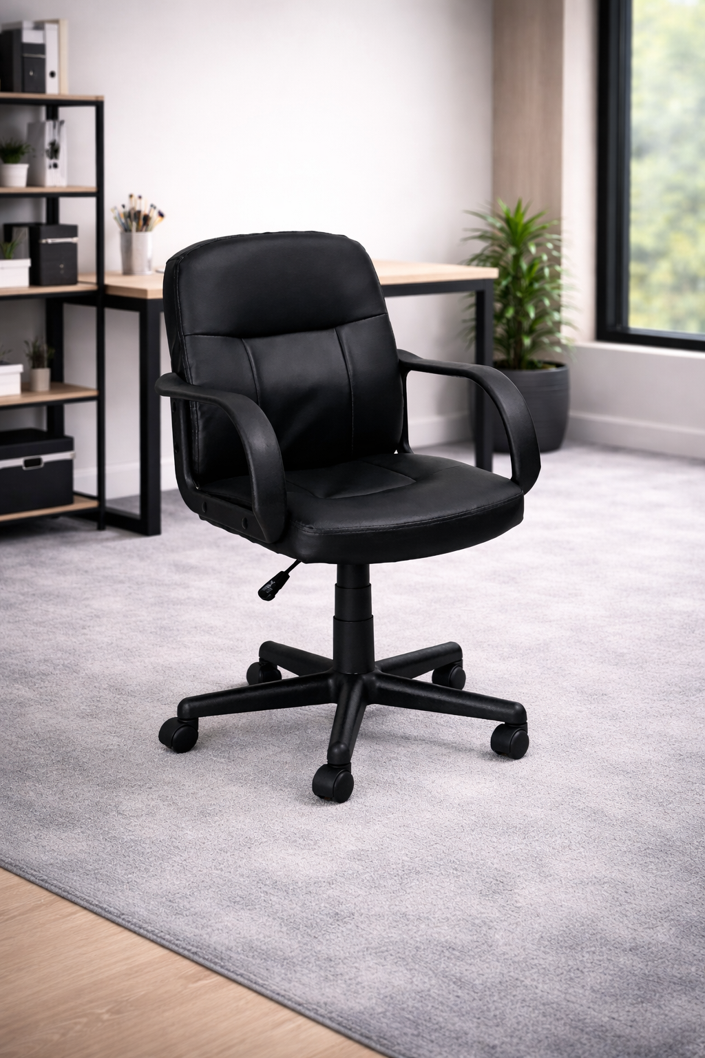 Powerlan Clio Sedia da Ufficio in Ecopelle PVC Nera con Braccioli