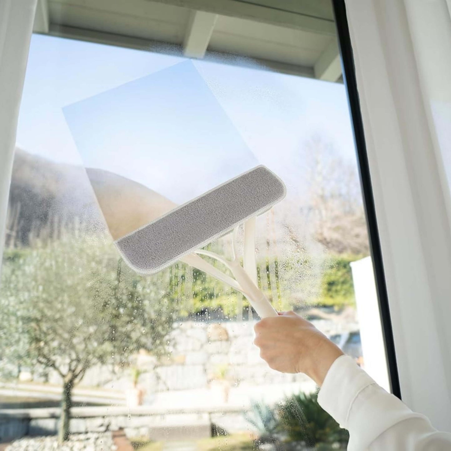 White Glass Kit Vetri e Specchi 3 in1 Estensibile fino ad 1 Metro con Microfibre e Tira Acqua