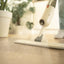 White Spray Kit Pulizia Pavimenti con Nebulizzatore, Testa Snodata 180 Gradi e Mop in Microfibra