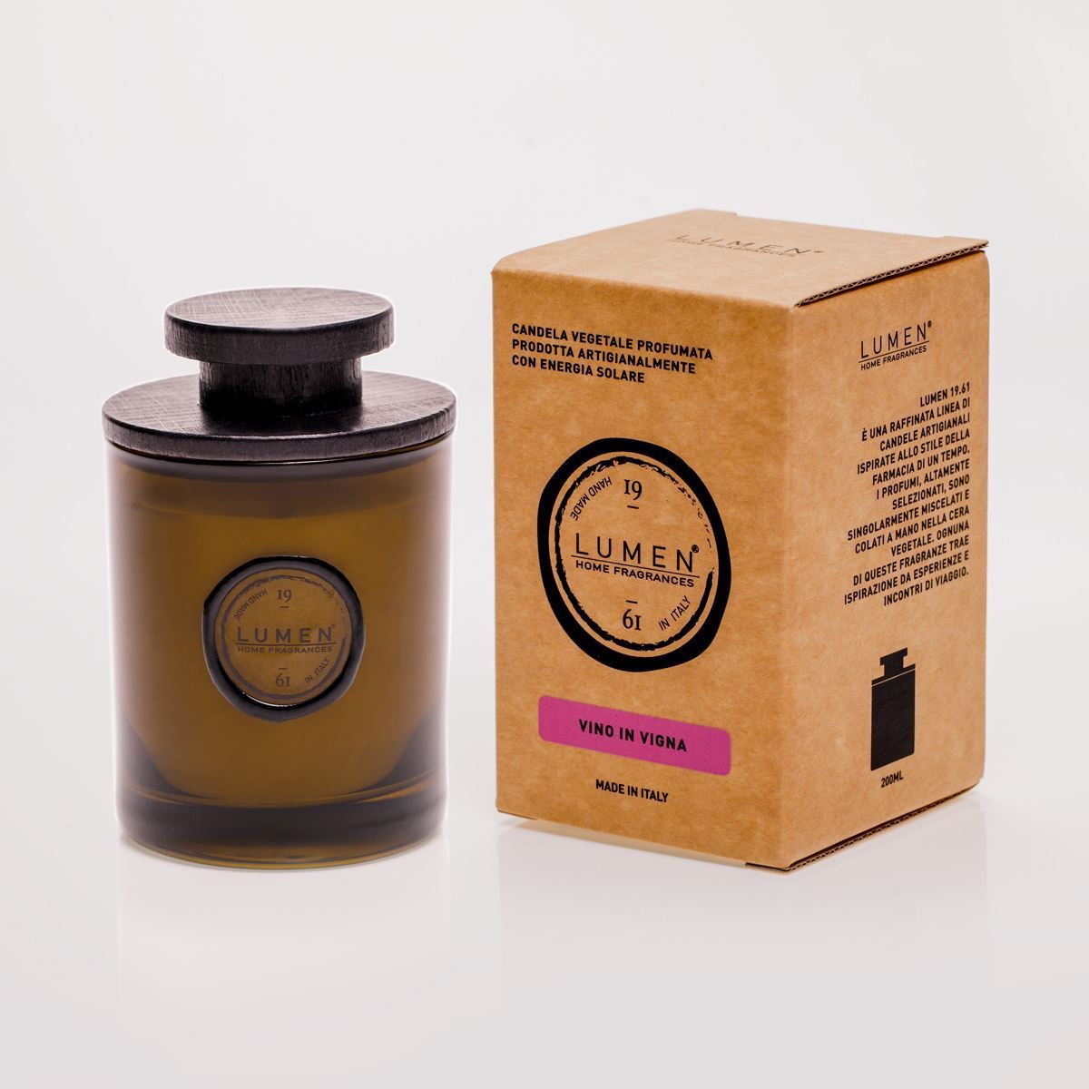 Candela vegetale Lumen 19.61 Vino in Vigna 200 ml in vetro verde brunito con tappo legno