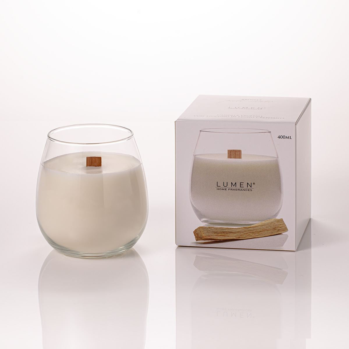 Dettaglio stoppino legno candela Lumen XSenseS Palo Santo 400 ml profumazione legnosa mistica