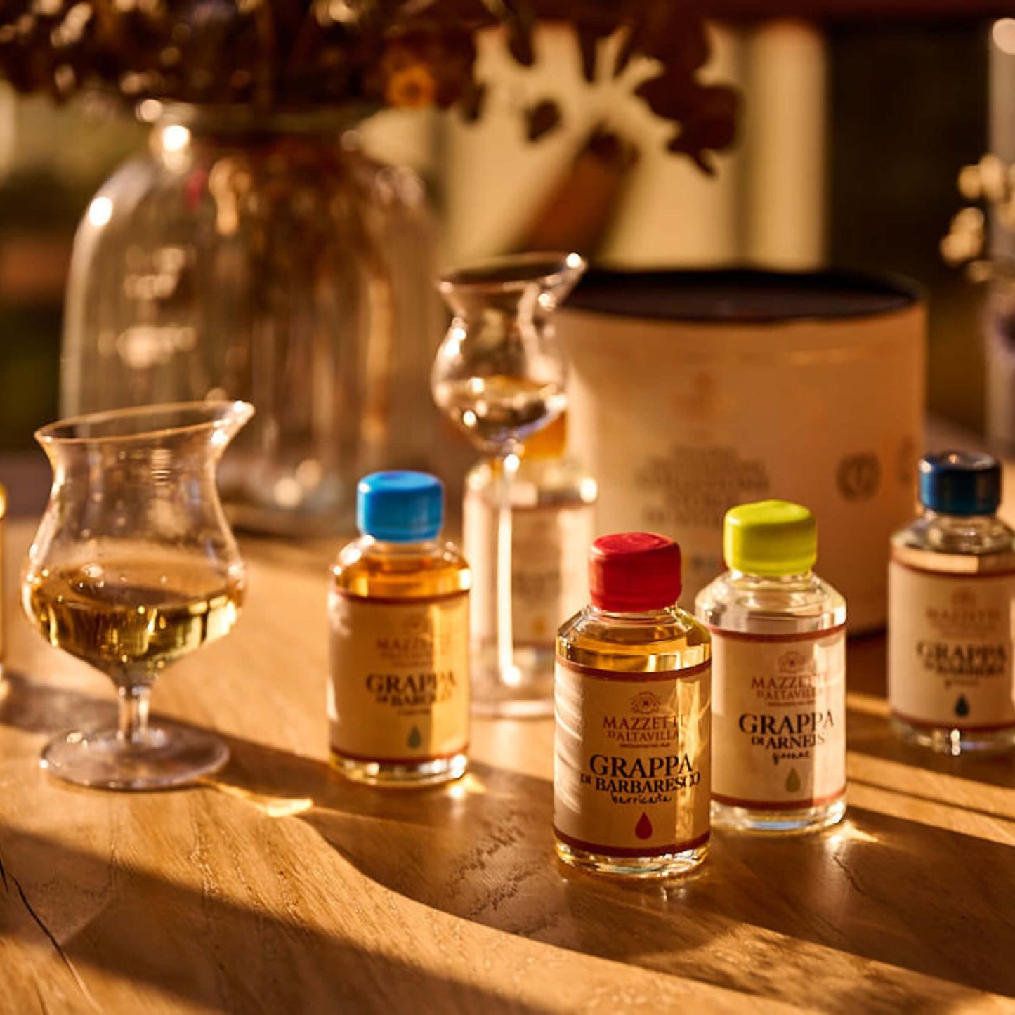 Mazzetti d'Altavilla Piccola Degustazione Storie di Vitigno Cofanetto Grappa 6 Bottiglie da 10 cl