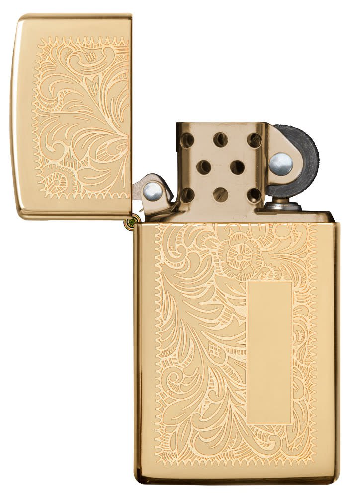 Dettaglio incisione design veneziano e corpo slim accendino Zippo 1652B