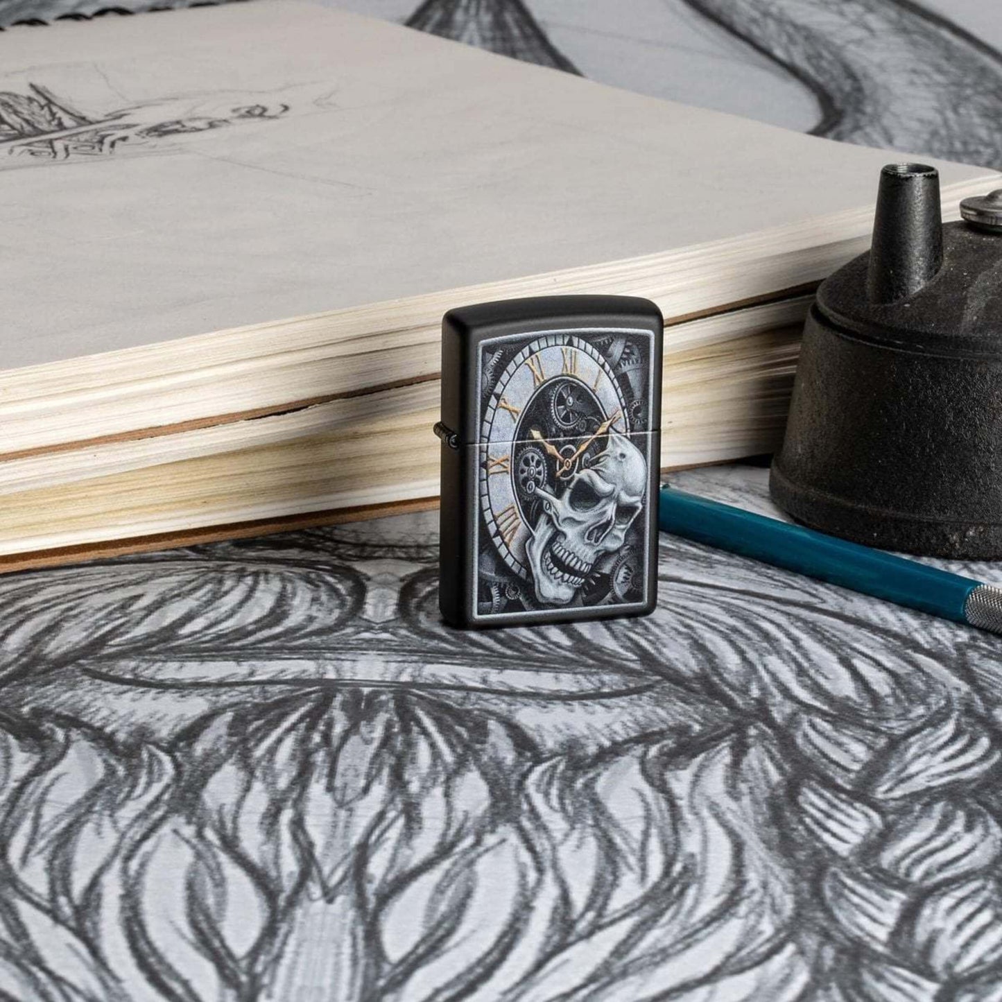 Zippo Skull Clock Design Accendino Antivento Black Matte con Teschio e Orologio - 29854